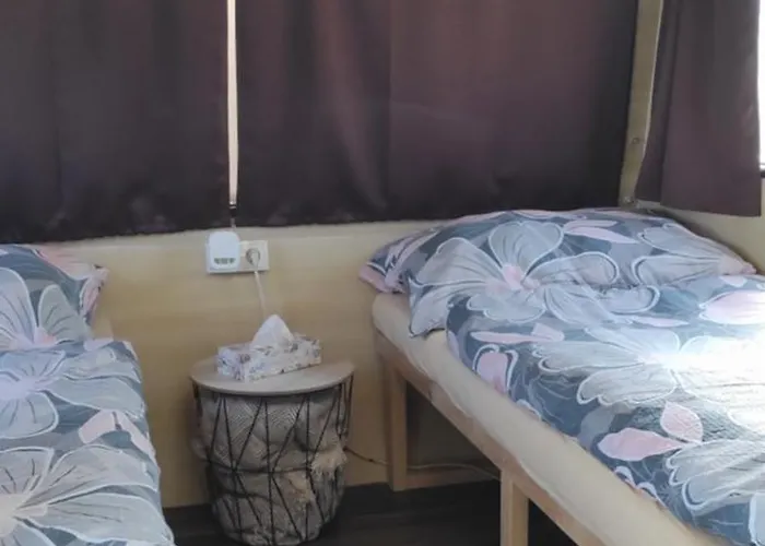 Karavan Mezi Vinohrady Chalet