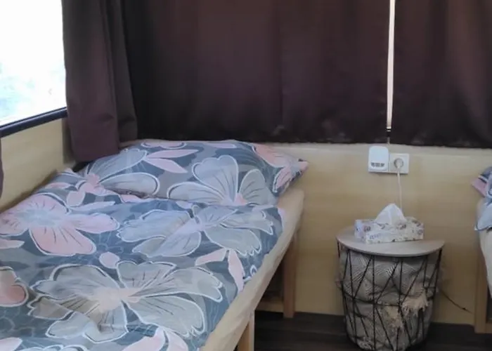 Karavan Mezi Vinohrady Dolní Bojanovice